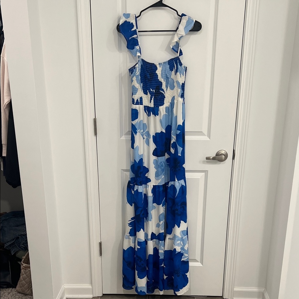 Flying Tomato Floral Maxi Dress Size Medium